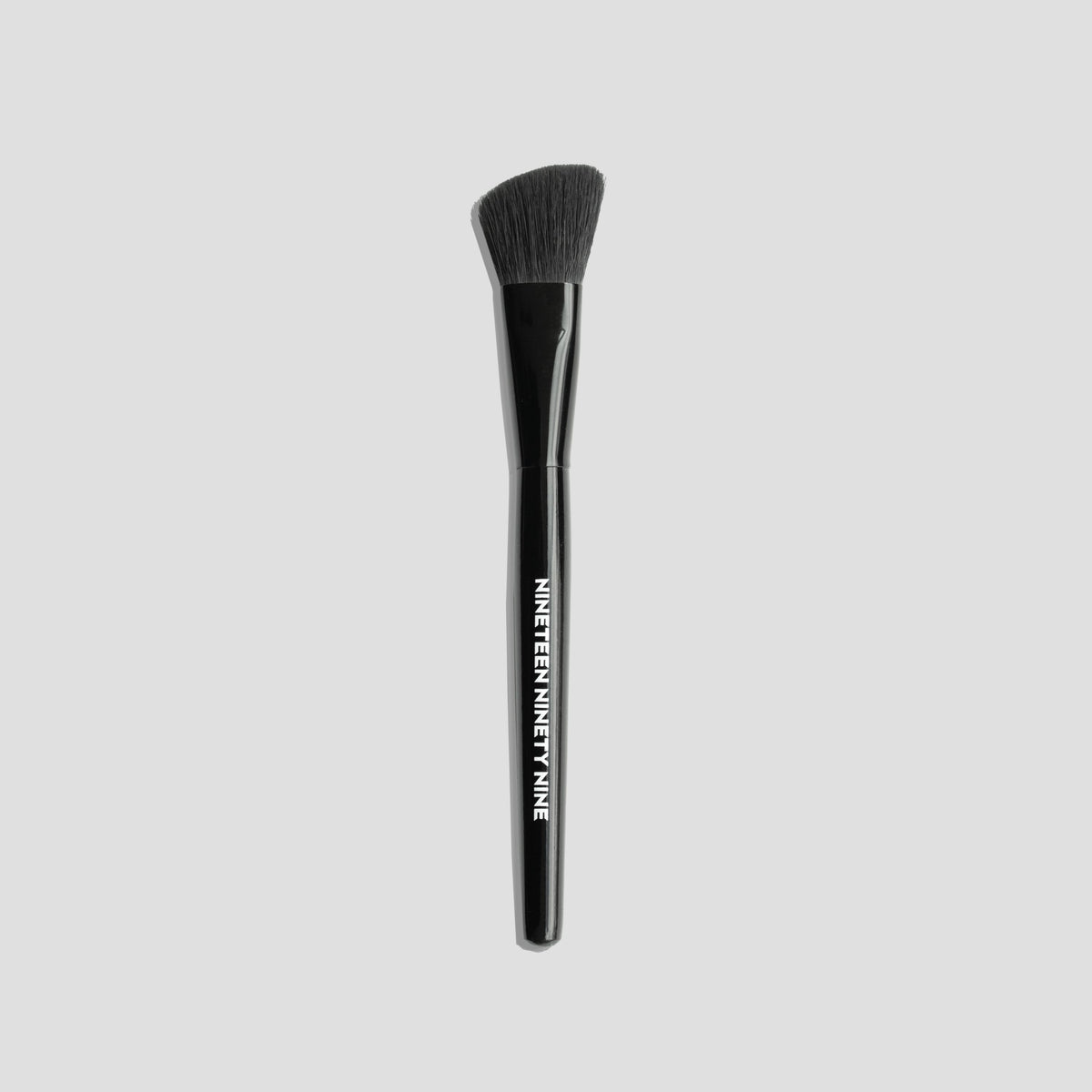 Soft Focus Blending Brush – 19/99 Beauty